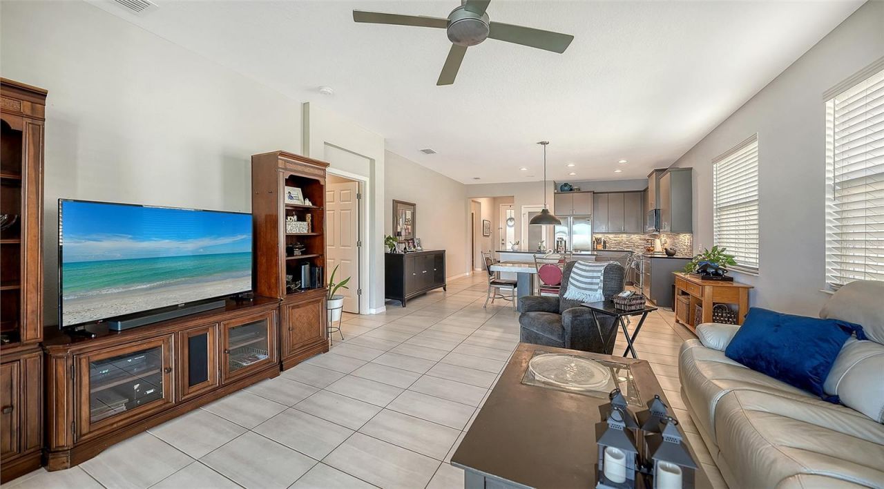 3115 Trustee Avenue, Sarasota, FL 34243 Photo