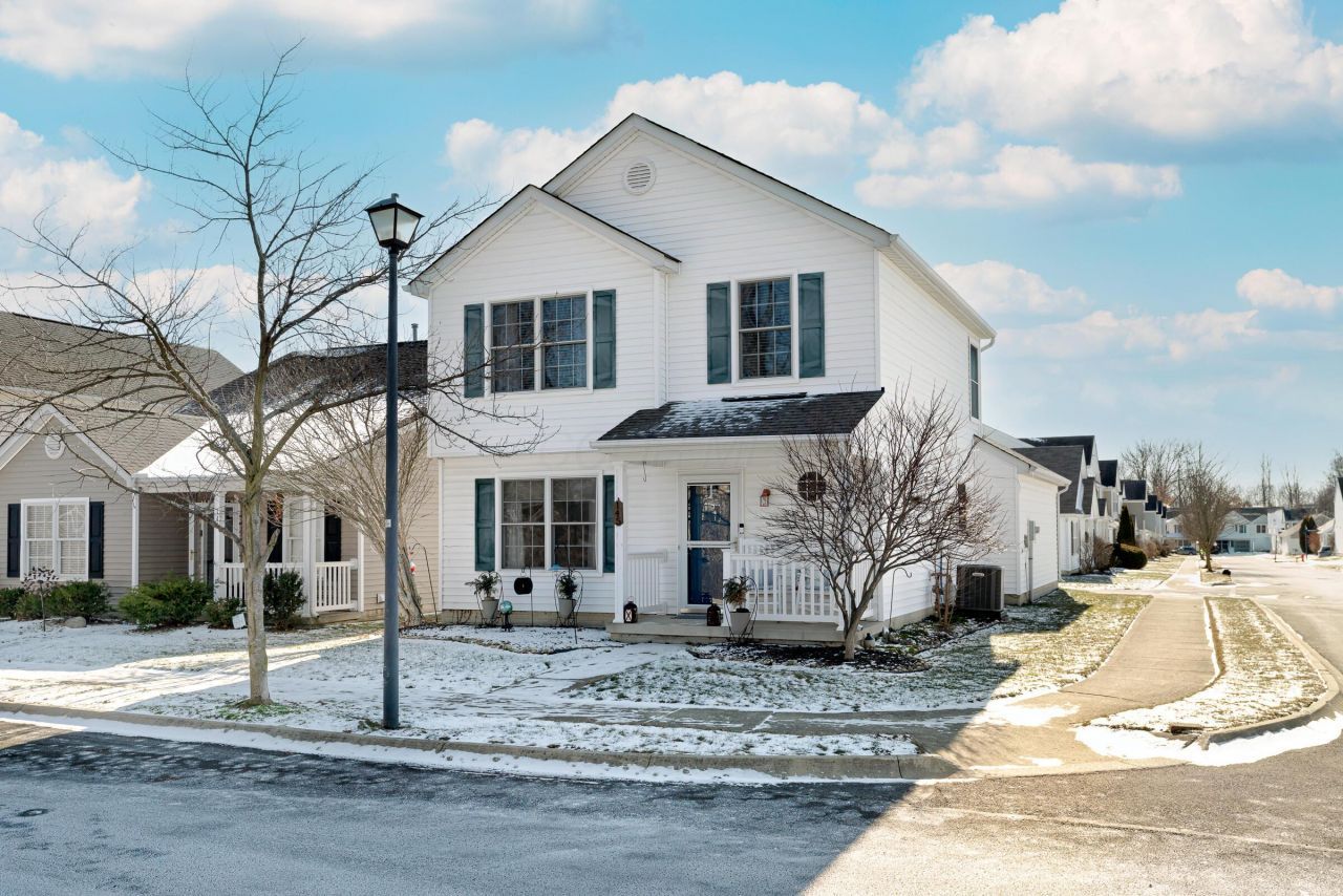 145 Feathertip Lane, Lewis Center, OH 43035 Main Photo