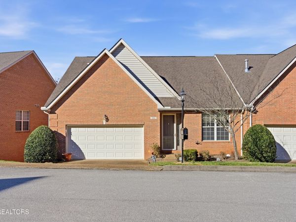 846 Racquet Club Way, Knoxville, TN 37923
