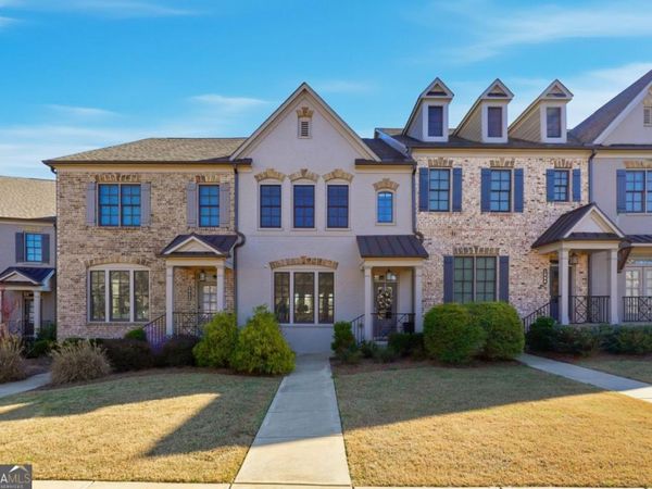 1910 Skyfall Circle, Atlanta, GA 30319