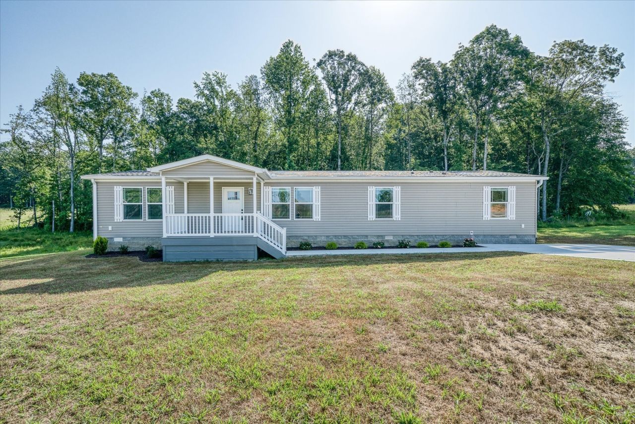 1800 Anna Maria Ln, Cookeville, TN 38501 Main Photo