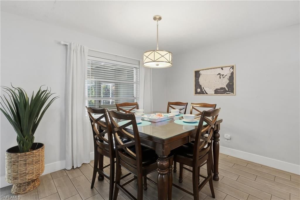 1432 Windsor Ct, Cape Coral, FL 33904 Photo