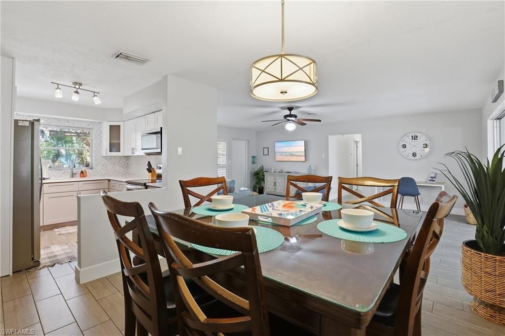 1432 Windsor Ct, Cape Coral, FL 33904 Photo