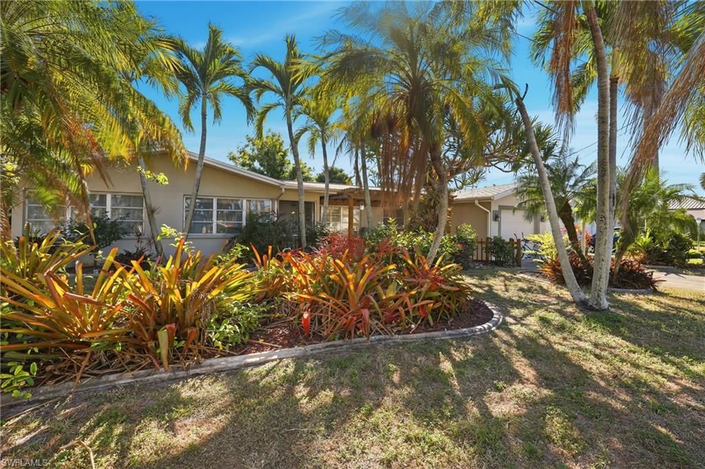 1432 Windsor Ct, Cape Coral, FL 33904 Photo