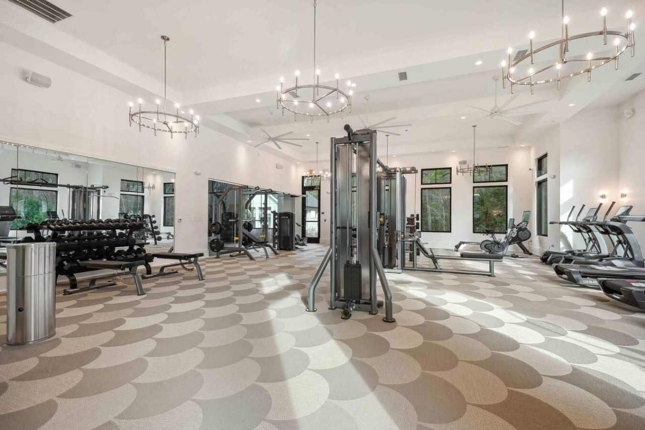 331 Pickwick Dr. Photo 31