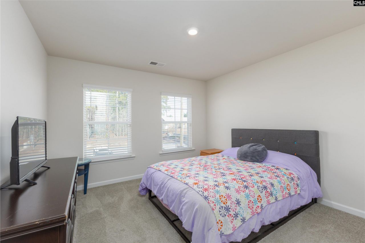 326 Community Drive Photo 23