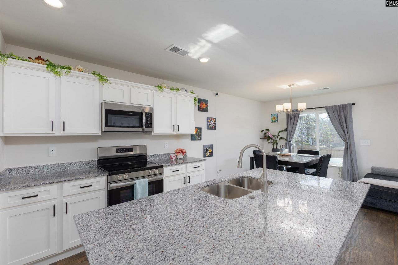 326 Community Drive Photo 9