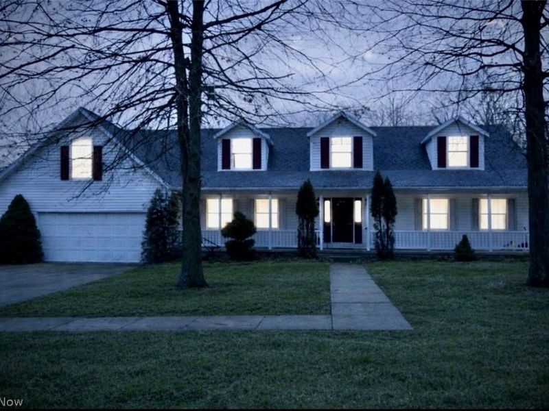 209 Maple Avenue, Saint Clairsville, OH 43950 Photo 1