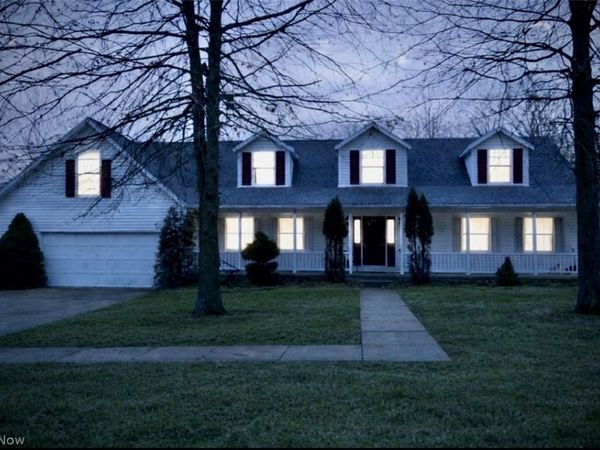 209 Maple Avenue, St Clairsville, OH 43950