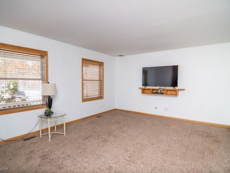 209 Maple Avenue, Saint Clairsville, OH 43950 Photo 12