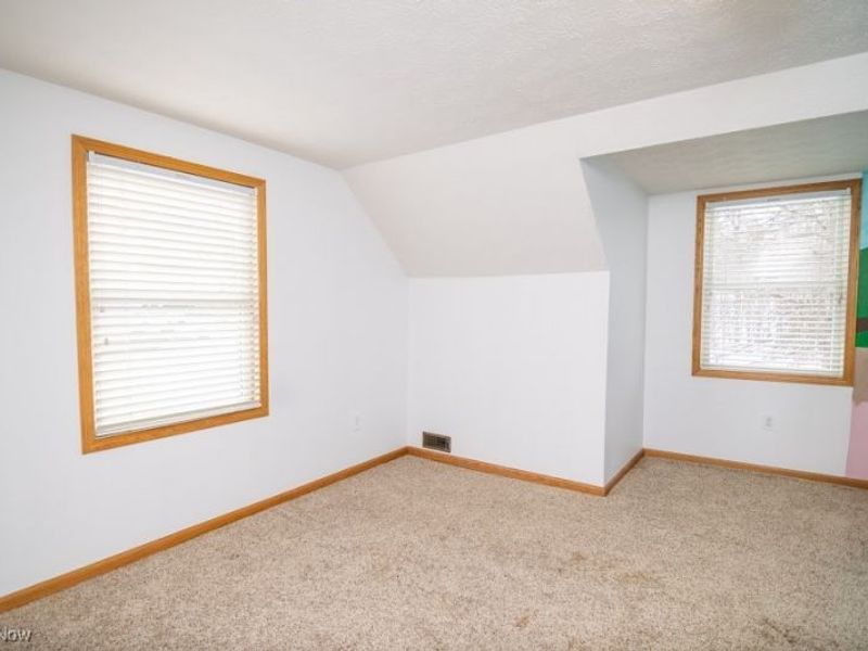 209 Maple Avenue, Saint Clairsville, OH 43950 Photo 31