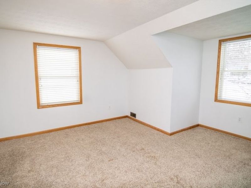 209 Maple Avenue, Saint Clairsville, OH 43950 Photo 33