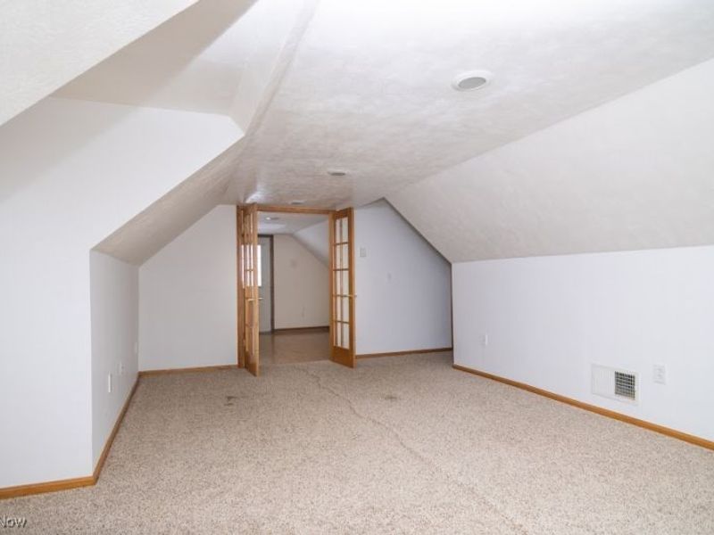 209 Maple Avenue, Saint Clairsville, OH 43950 Photo 37