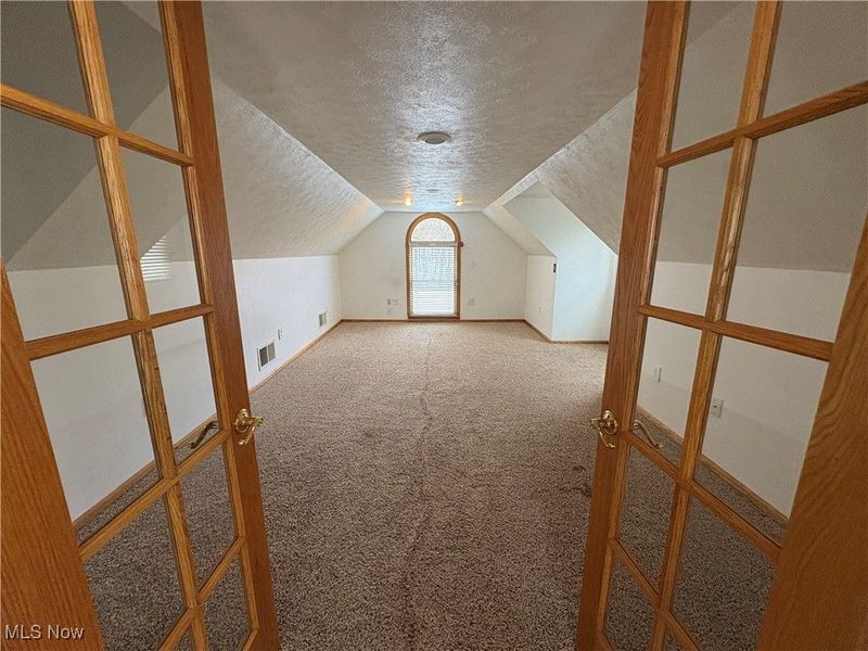 209 Maple Avenue, Saint Clairsville, OH 43950 Photo 38