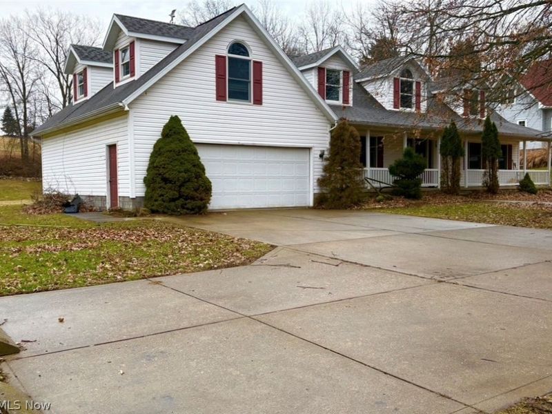 209 Maple Avenue, Saint Clairsville, OH 43950 Photo 4