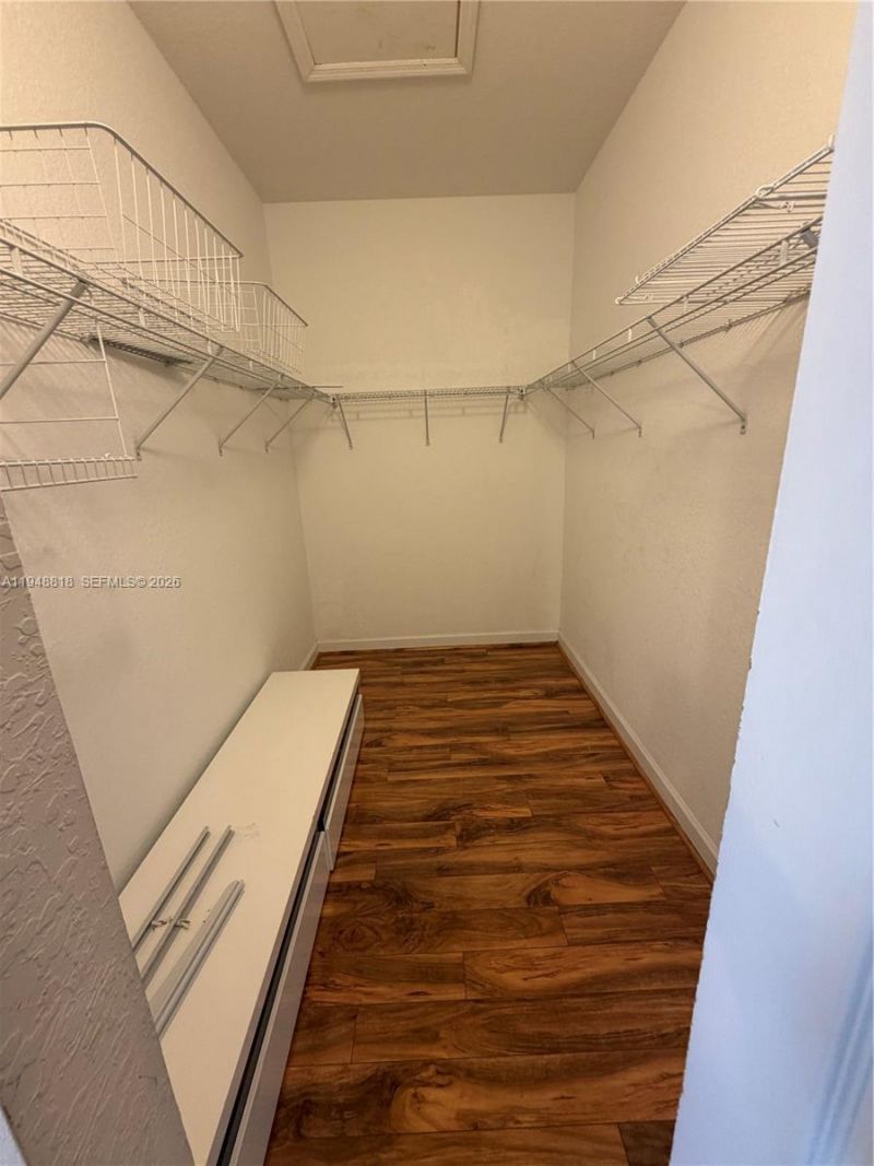 20715 NE 10th Ct, Unit 20715, Miami, FL 33179 Photo