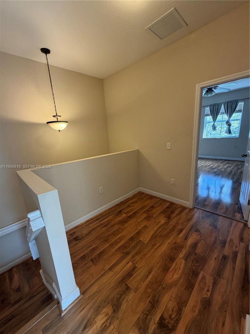 20715 NE 10th Ct, Unit 20715, Miami, FL 33179 Photo