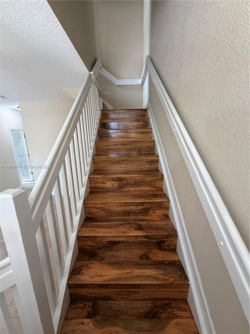 20715 NE 10th Ct, Unit 20715, Miami, FL 33179 Photo