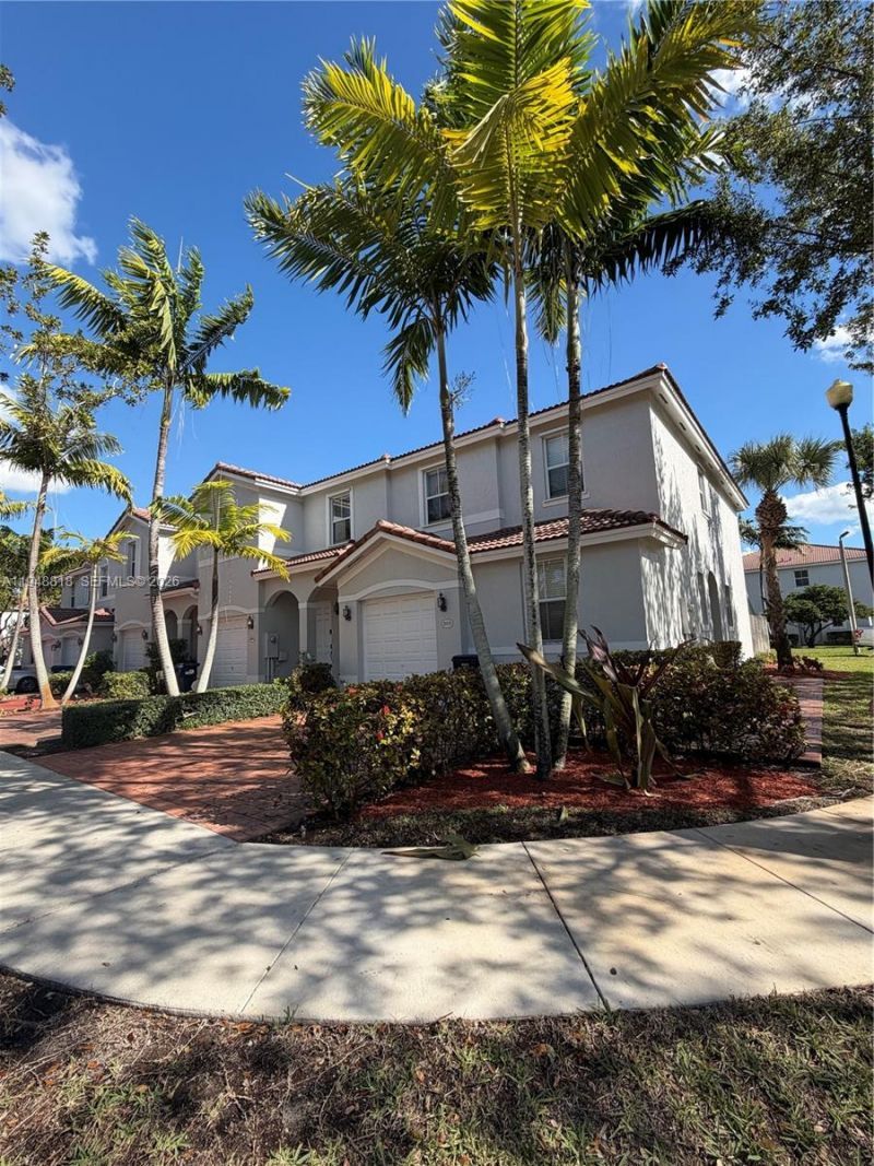 20715 NE 10th Ct, Unit 20715, Miami, FL 33179 Photo