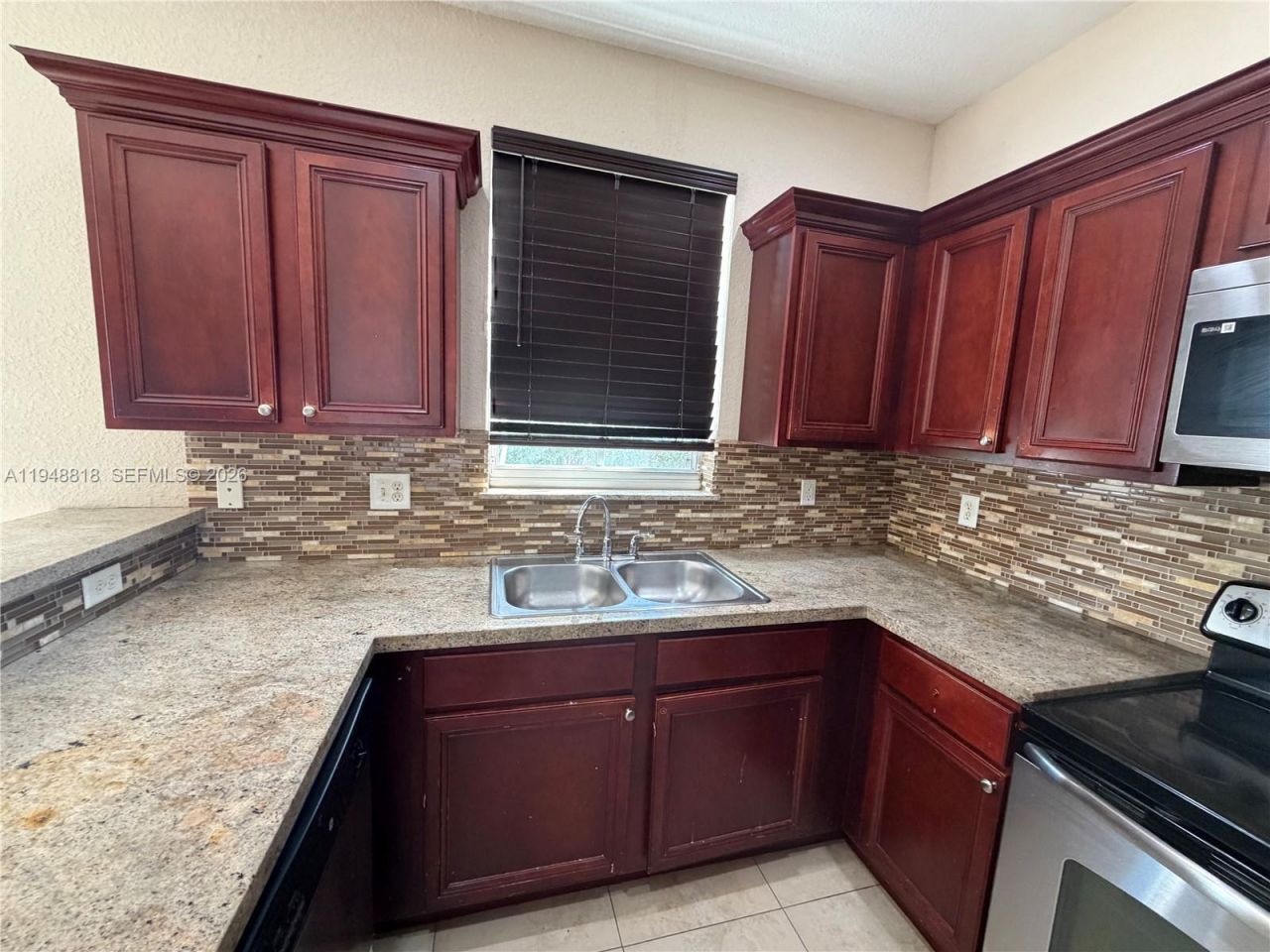 20715 NE 10th Ct, Unit 20715, Miami, FL 33179 Photo