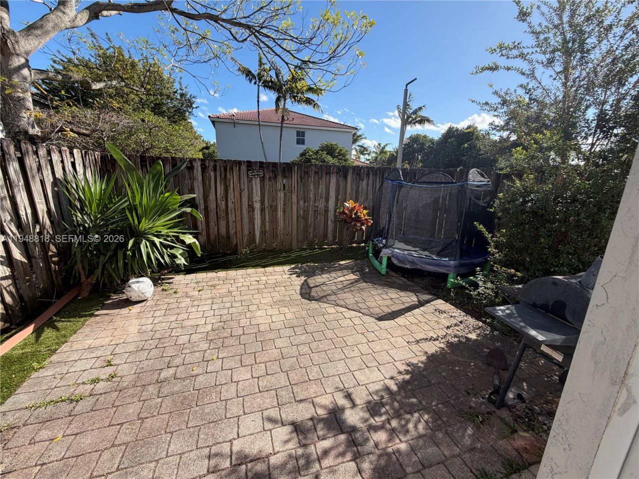 20715 NE 10th Ct, Unit 20715, Miami, FL 33179 Photo