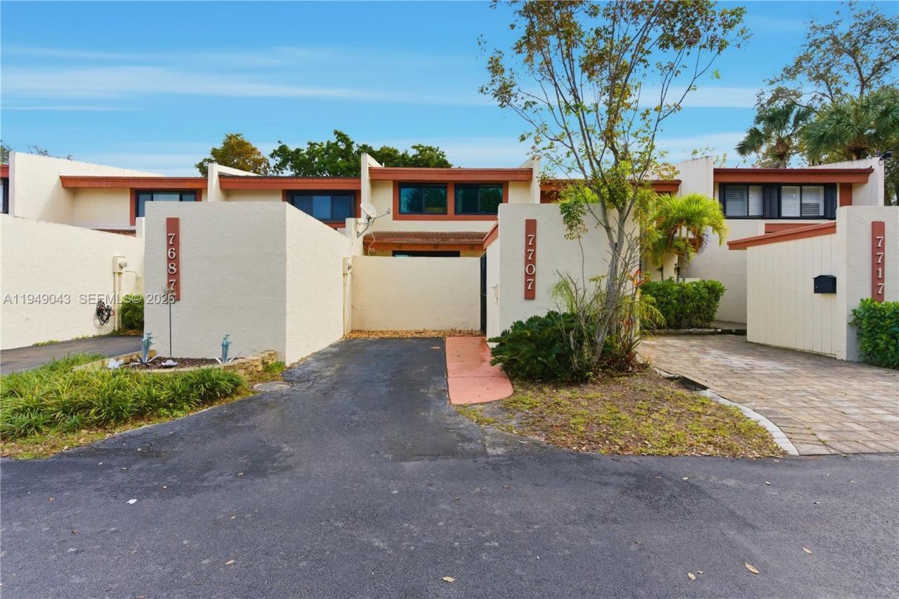 7707 SW 105th Pl, Miami, FL 33173 Photo