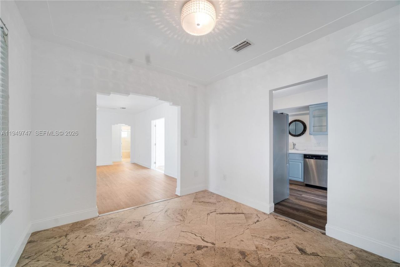 630 79th St , Miami Beach, FL 33141 Photo