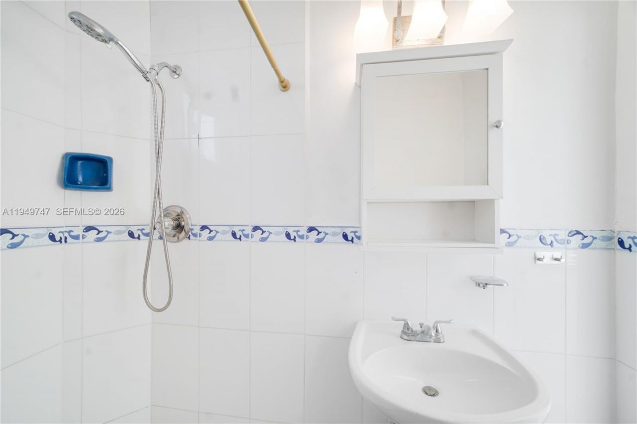 630 79th St , Miami Beach, FL 33141 Photo