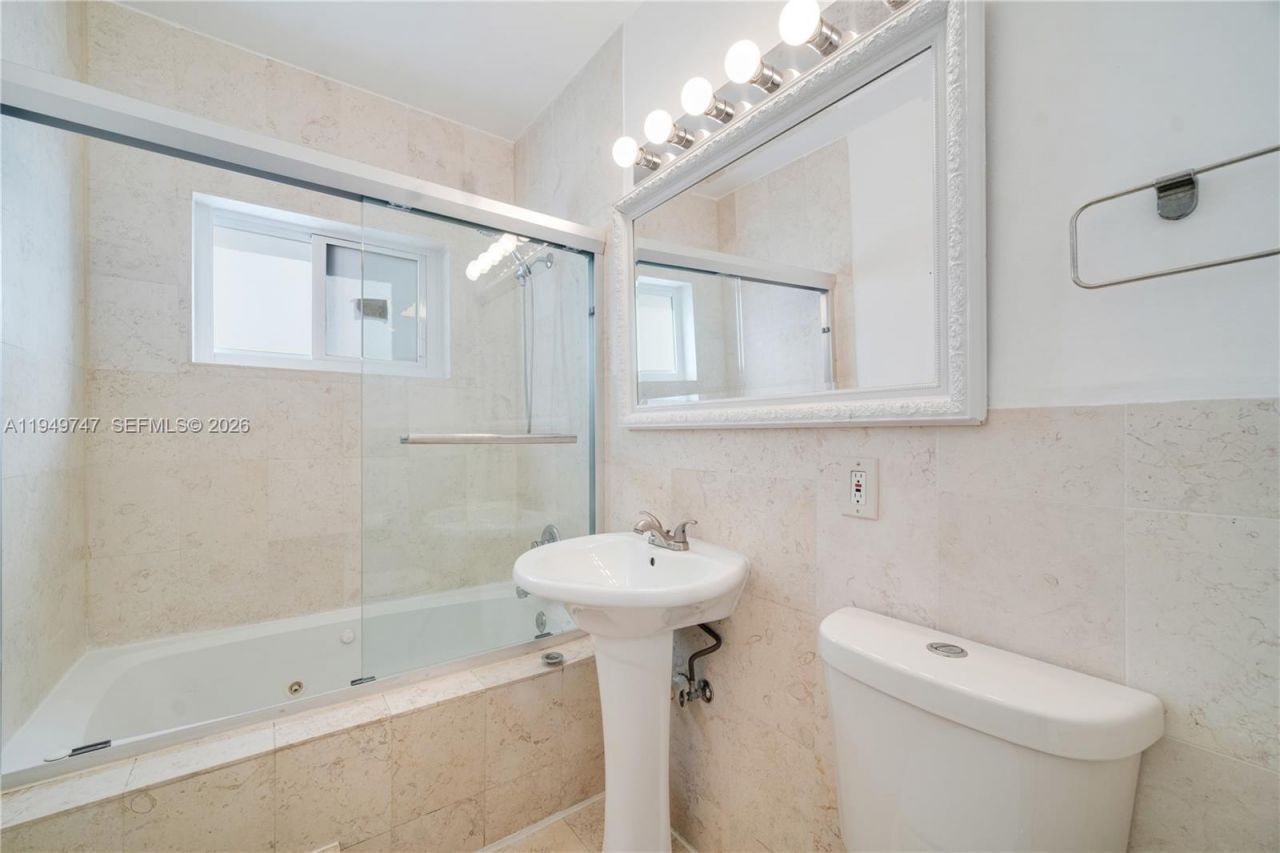 630 79th St , Miami Beach, FL 33141 Photo