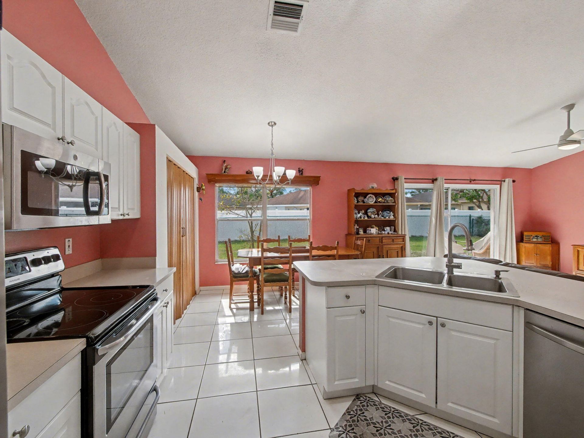 249 Monterey Way, Royal Palm Beach, FL 33411 Photo