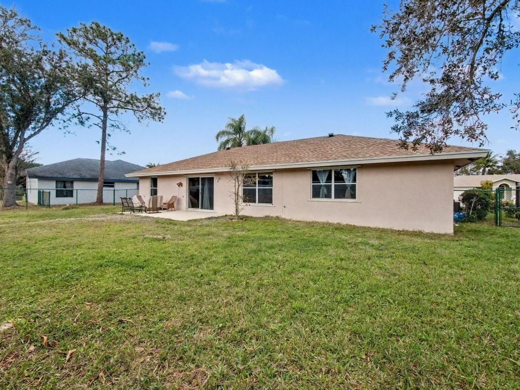 249 Monterey Way, Royal Palm Beach, FL 33411 Photo