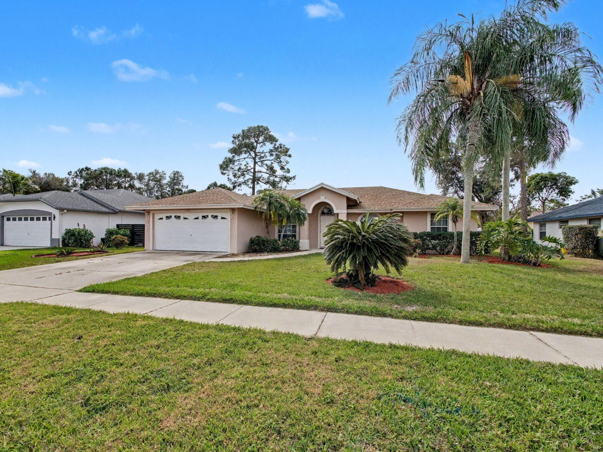 249 Monterey Way, Royal Palm Beach, FL 33411 Photo