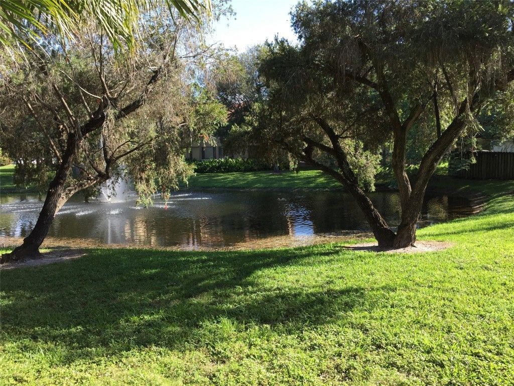 651 Lyons Road, Unit 10104, Coconut Creek, FL 33063 Photo