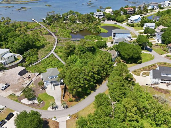 9806 Clarendon Drive, Emerald Isle, NC 28594