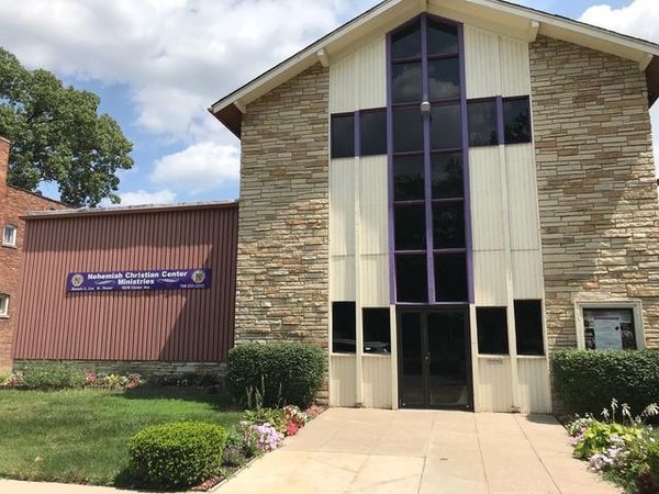 15215 Center Avenue, Harvey, IL 60426