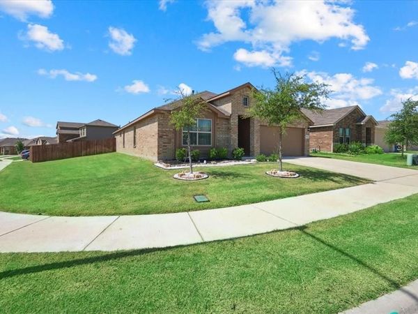 16733 Portage Street , Justin, TX 76247