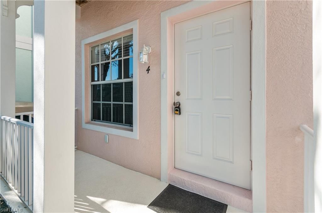 3281 Lindsey Ln, Unit 4, Naples, FL 34109 Photo