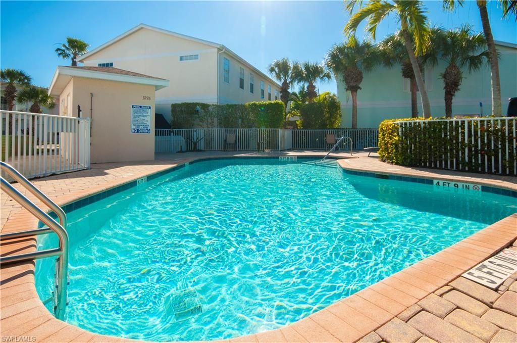 3281 Lindsey Ln, Unit 4, Naples, FL 34109 Photo