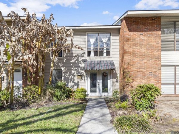 5539 Riverstone Dr, Baton Rouge, LA 70820