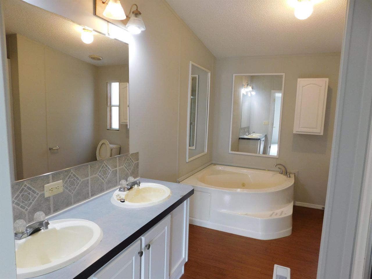 1338 Tidway Circle Photo 9