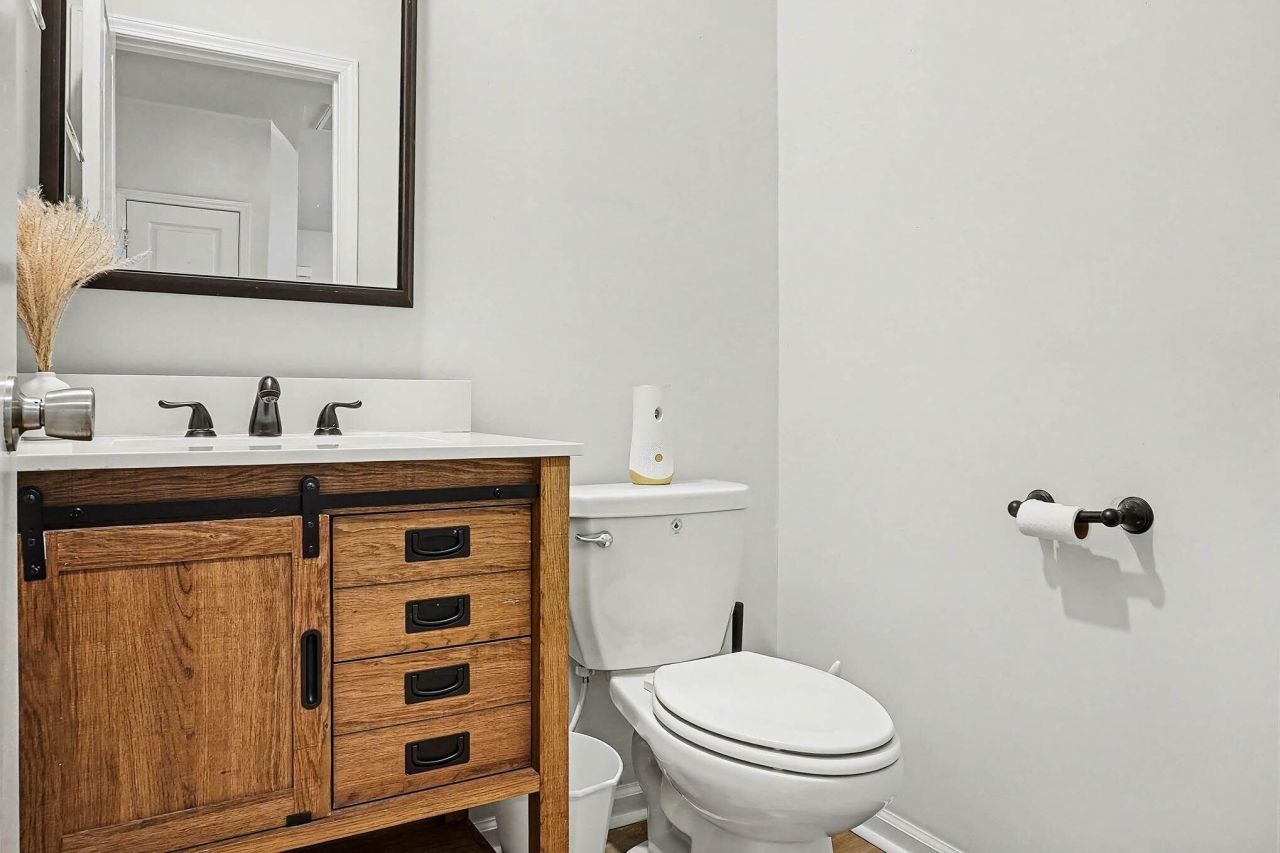 211 Daniels Creek Circle Photo 11