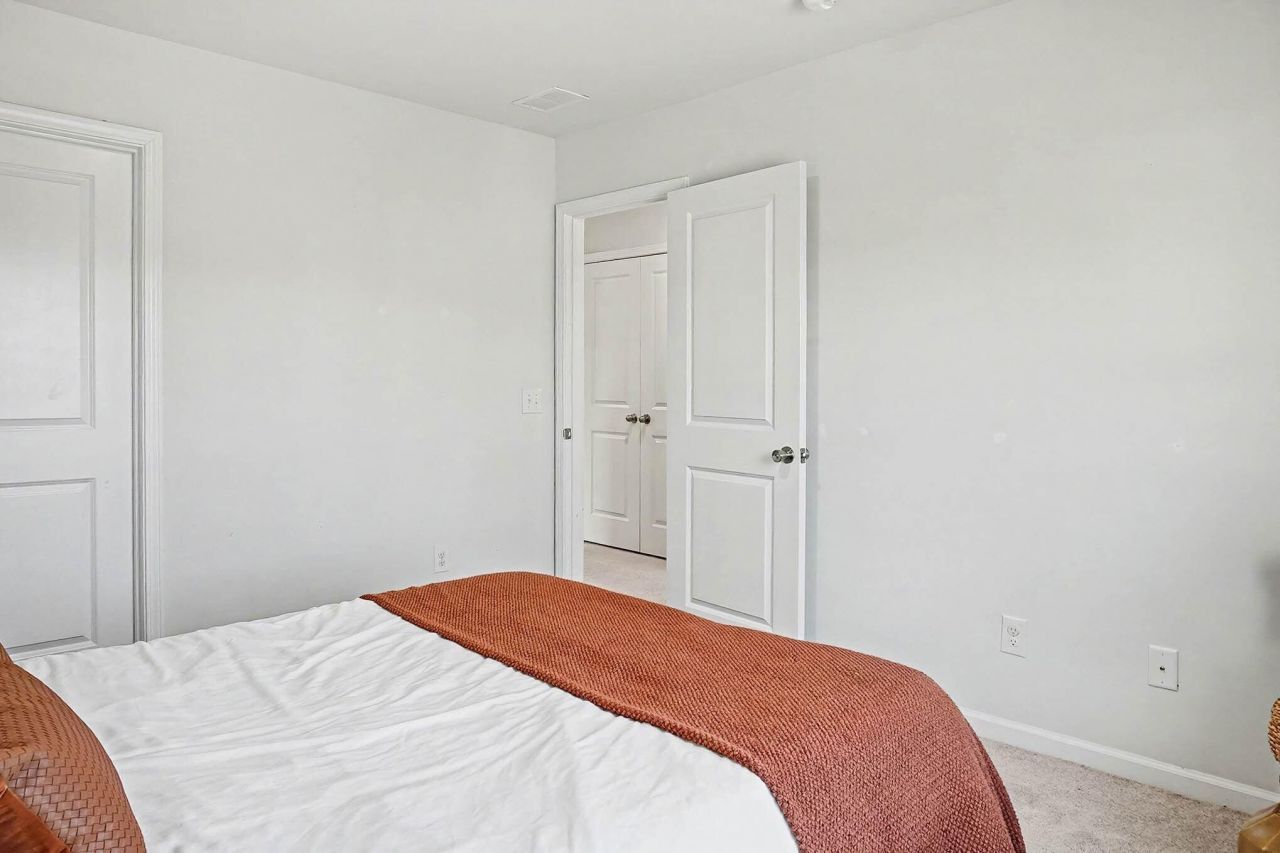 211 Daniels Creek Circle Photo 15