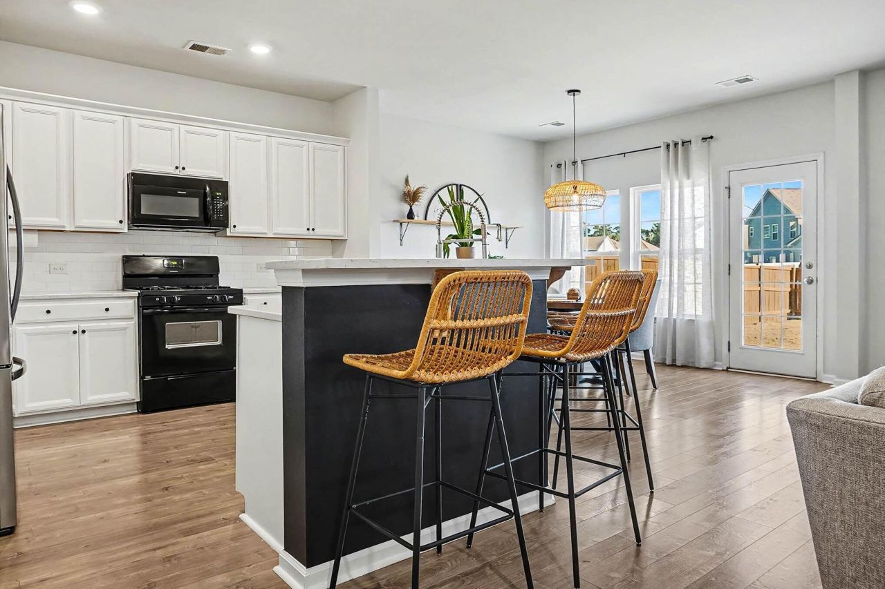 211 Daniels Creek Circle Photo 9