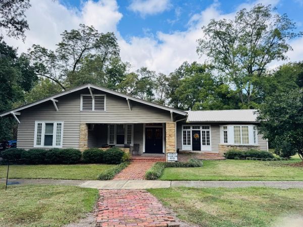 645 S Columbus Avenue, Louisville, MS 39339
