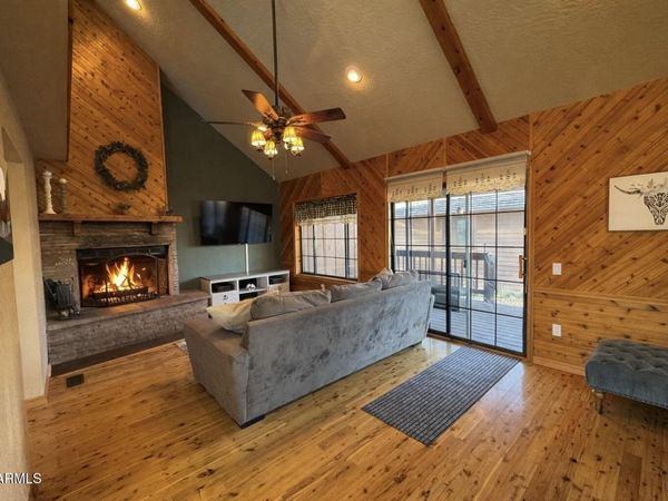 2740 Air Park Drive, Overgaard, AZ 85933