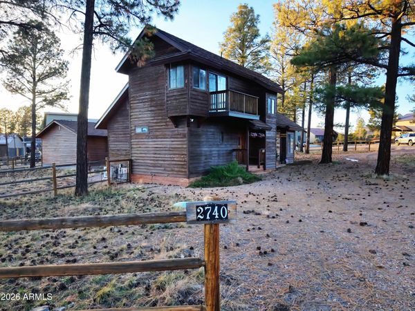 2740 Air Park Drive, Overgaard, AZ 85933