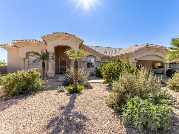 2723 E ACOMA Drive, Phoenix, AZ 85032