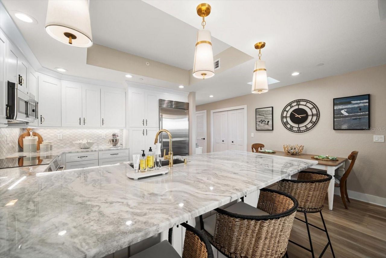 19519 Gulf Boulevard, Unit 602, Indian Shores, FL 33785 Photo