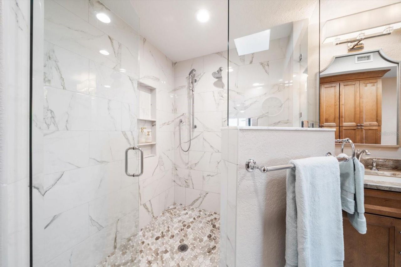 19519 Gulf Boulevard, Unit 602, Indian Shores, FL 33785 Photo