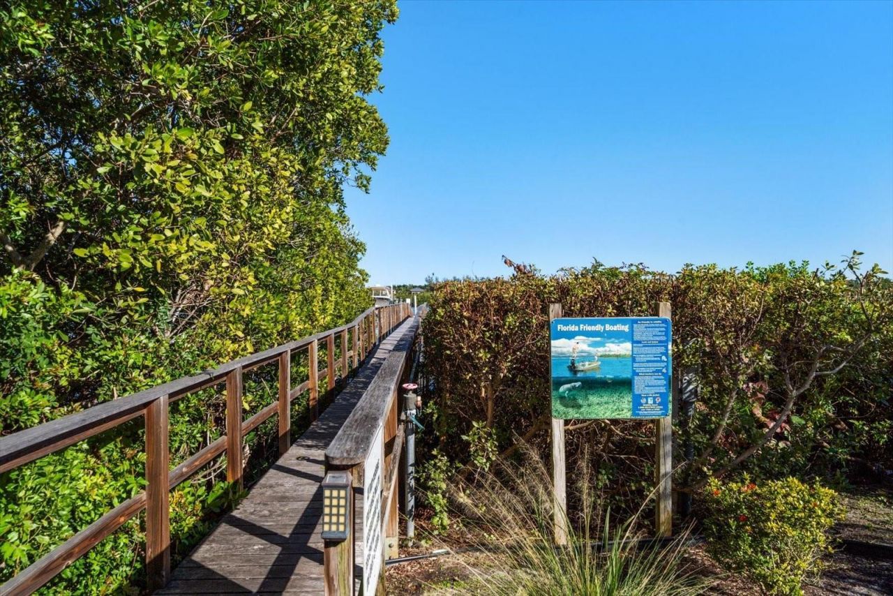 19519 Gulf Boulevard, Unit 602, Indian Shores, FL 33785 Photo